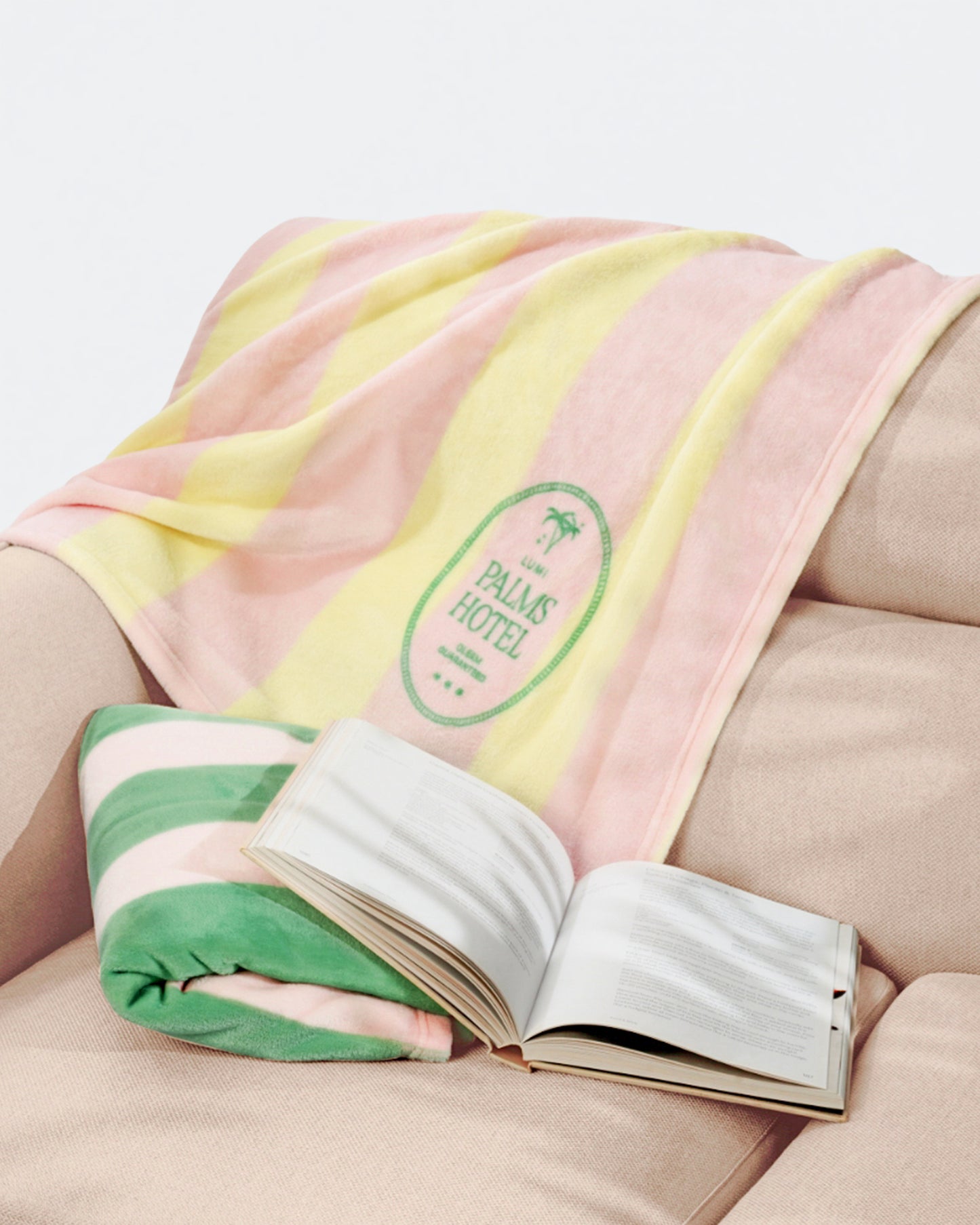 LUMI Blissful Fleece Blanket